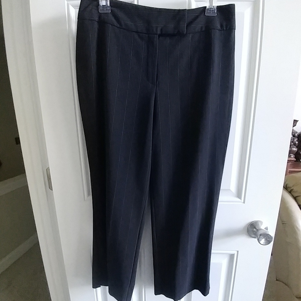 Navy pinstripe cropped dress pants size 10